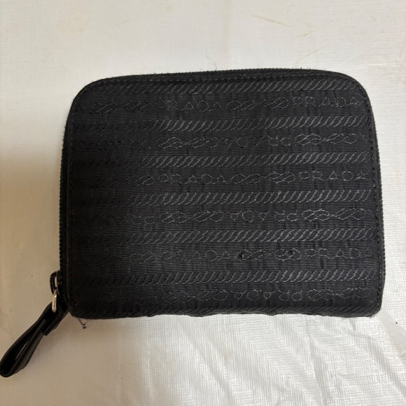 Prada Textured inside out wallet - Picture 2 of 13